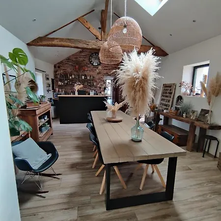 Ravissante 90m2 Pres Des Bord De Loire منزل للإقامة